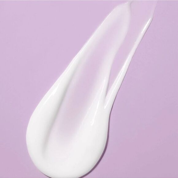 First Aid Beauty Sculpting Body Lotion - Picture 7 of 13